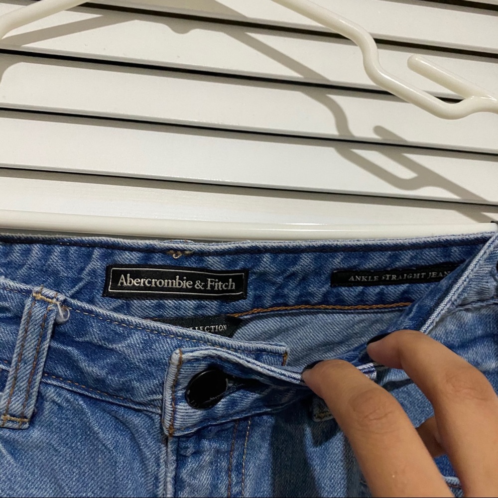 Abercrombie & Fitch Ankle Straight Jean - Picture 6 of 6